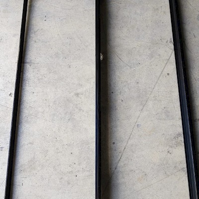 KARAVAN KAPI ÇERÇEVESİ